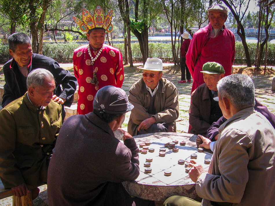 זקנים סינים משחקים